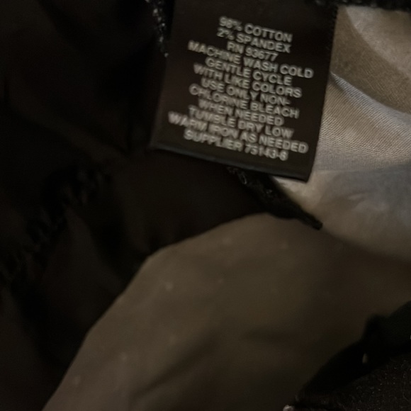 Liz Claiborne Capri Pants - Picture 11 of 11